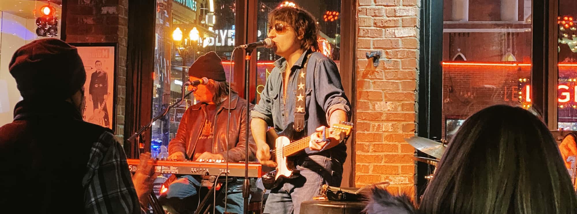 bar singer on guitar in Virginia Beach
